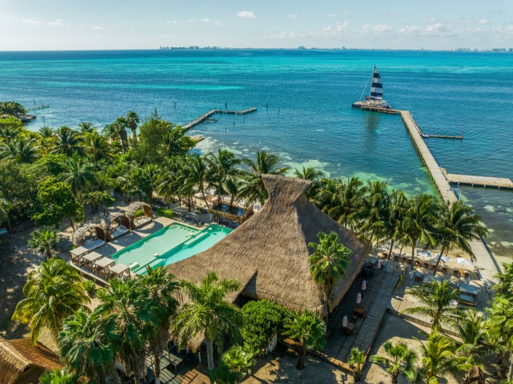 Catamarán Prime con barra libre a Isla Mujeres
